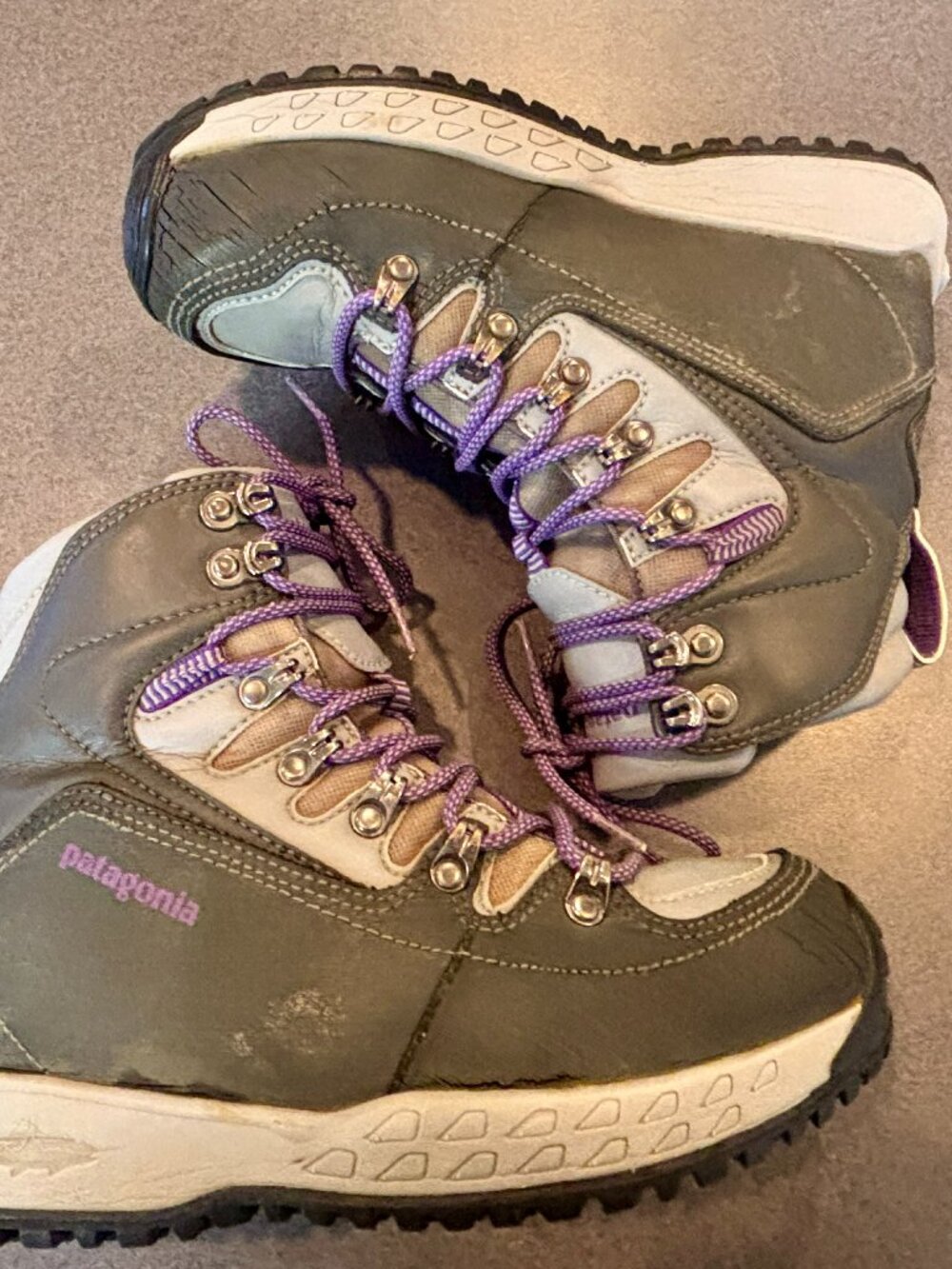 ~~Patagonia Ultralight Wading Boots Sticky Women's 6 Fishing Hiking Outdoor Gray